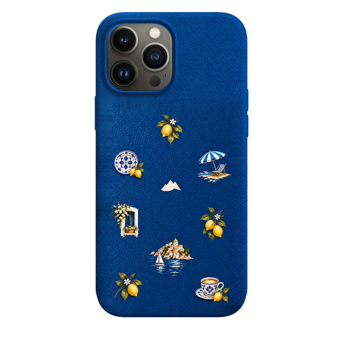 MONTIÉS Atelier Case — Amalfi Blue — iPhone 13 Pro Max. Exacte Apple-model/kleuridentiteit nog niet sluitend bevestigd. Conceptvisualisatie; fysieke MONTIÉS-hoesgeometrie nog niet bevestigd.